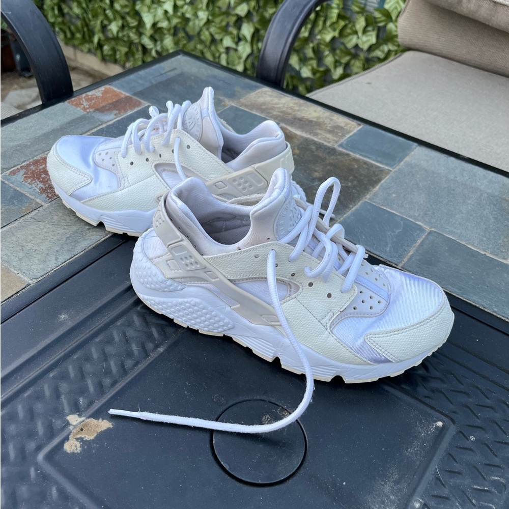 Used Women Nike huarache